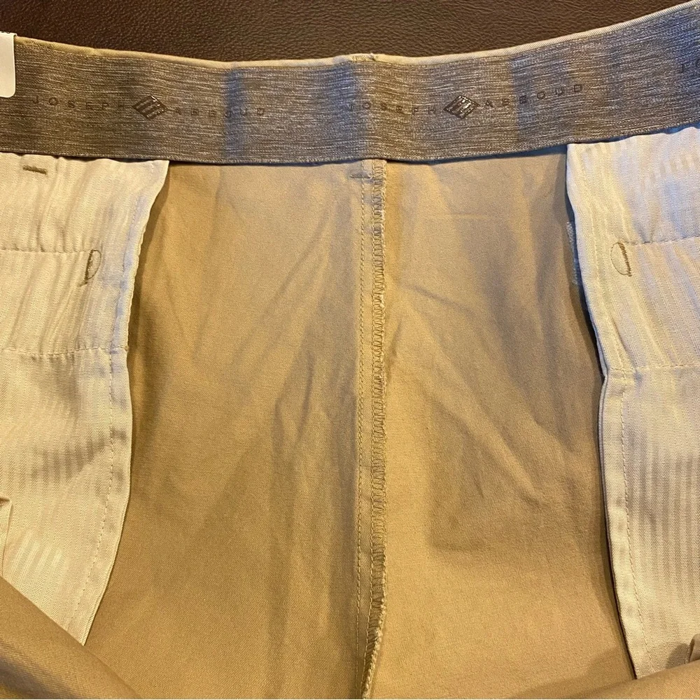 JOSEPH ABBOUD Tan Shorts 44”